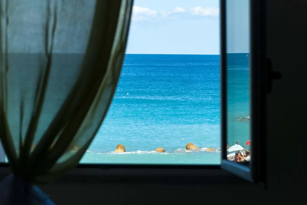 In Riva Al Mare B&B Capo d'Orlando